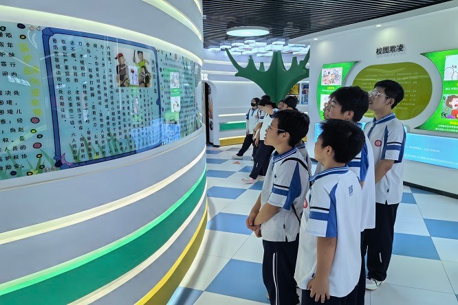学法明于心 守法践于行 &mdash;&mdash;咸阳长庆子弟学校组织七年级师生走进区检察院开展民法典实践教育活动